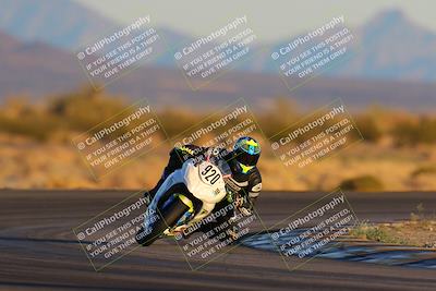 media/Jan-21-2023-CVMA (Sat) [[b9eef8ba1f]]/Race 13 500 Supersport-350 Supersport/